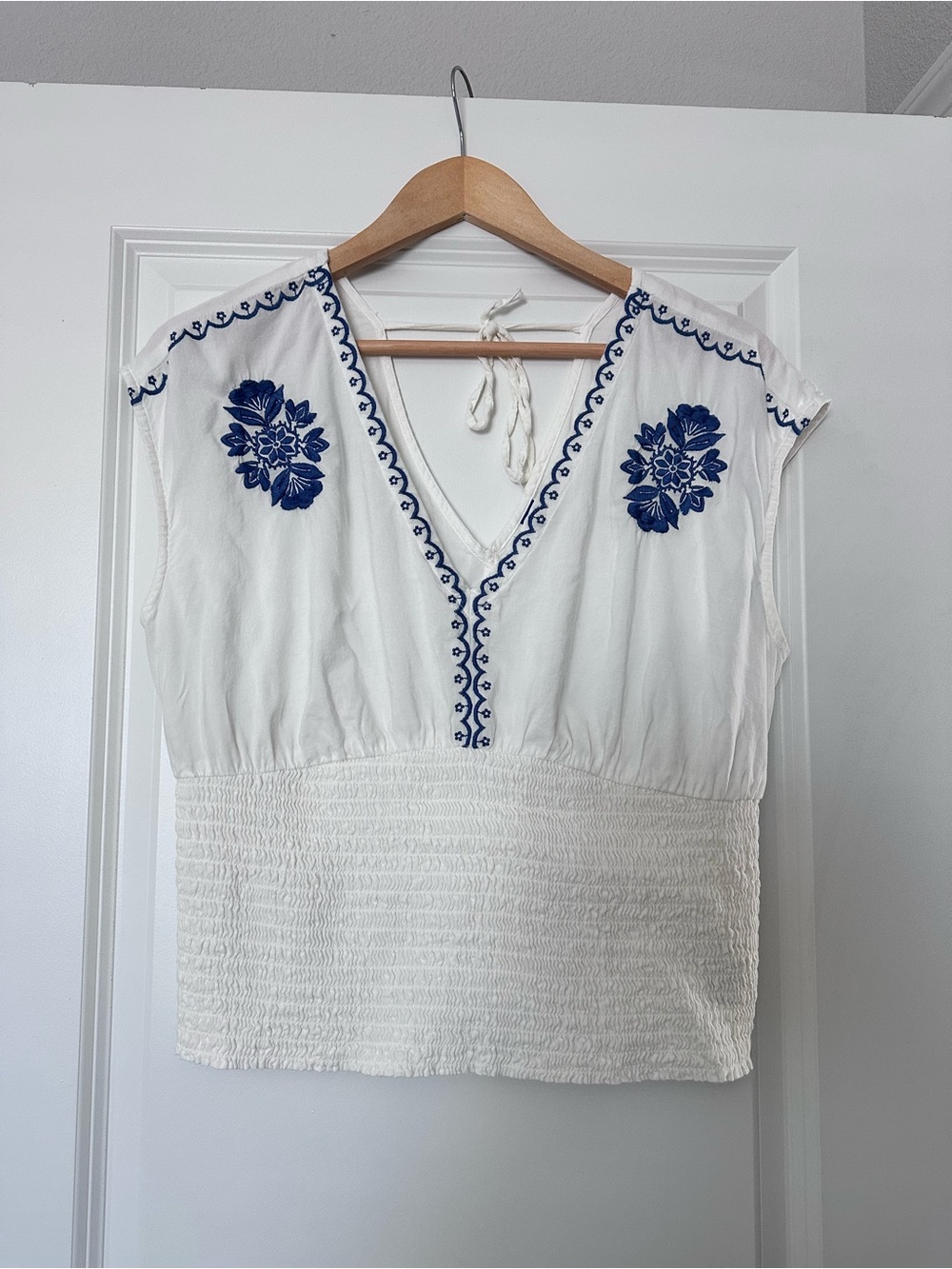 Old Navy White V-Neck Embroidered Peasant Top with Blue Embroidery